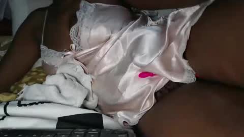 Snapshot of lovelythighs54 chatting on 2, 3, 2026 miss fancy louis online show from 2, 3, 2026