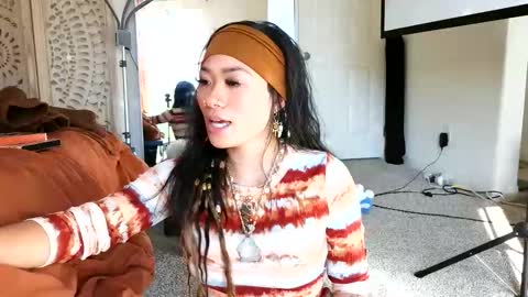 lovelyxmacii online show from 5, 1, 2026