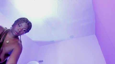 L O V E  online show from 12, 3, 2025