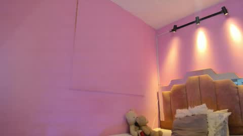 L O V E  online show from 27, 2, 2026