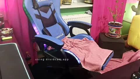 Snapshot of loverboy89hh chatting on 22, 1, 2025 LoverBoy89HH online show from 22, 1, 2025