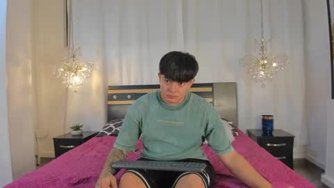 loverebels_ online show from 31, 10, 2025