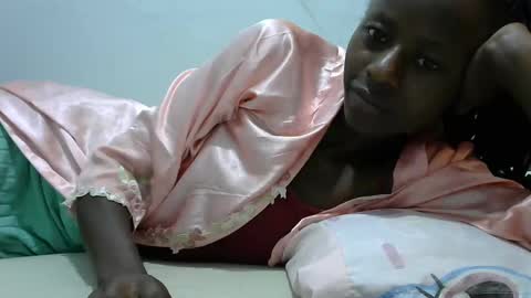 lovergal222 online show from 25, 1, 2025