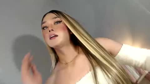 lovers moon22 online show from 18, 1, 2025