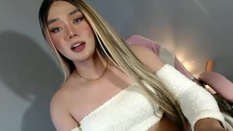 lovers moon22 online show from 22, 1, 2025