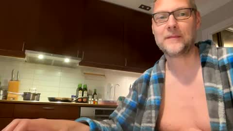 Snapshot of loveshine_ chatting on 11, 2, 2025 loveshine_ online show from 11, 2, 2025