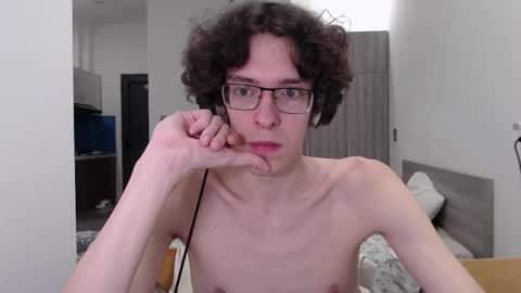 Snapshot of lovesomecookies chatting on 7, 11, 2025 LovesomeCookie online show from 7, 11, 2025