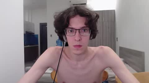 Snapshot of lovesomecookies chatting on 8, 11, 2025 LovesomeCookie online show from 8, 11, 2025