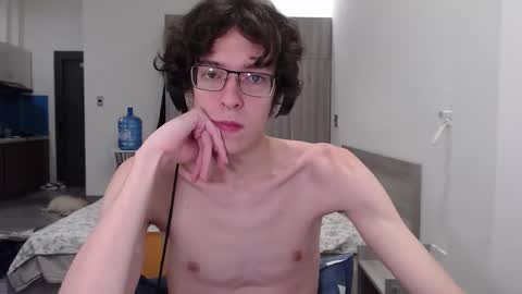 Snapshot of lovesomecookies chatting on 13, 11, 2025 LovesomeCookie online show from 13, 11, 2025