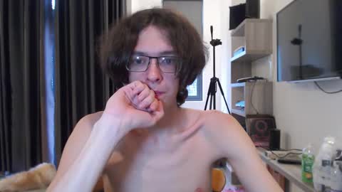 Snapshot of lovesomecookies chatting on 2, 3, 2026 LovesomeCookie online show from 2, 3, 2026