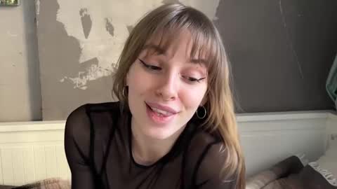 lovesstation online show from 20, 1, 2025