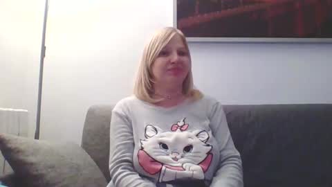 Snapshot of lovestar544963 chatting on 10, 1, 2025 Marlyn online show from 10, 1, 2025