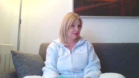 Snapshot of lovestar544963 chatting on 20, 1, 2025 Marlyn online show from 20, 1, 2025