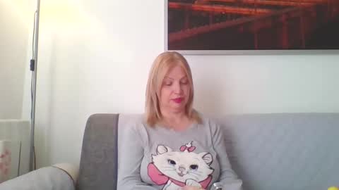 Snapshot of lovestar544963 chatting on 21, 3, 2026 Marlyn online show from 21, 3, 2026