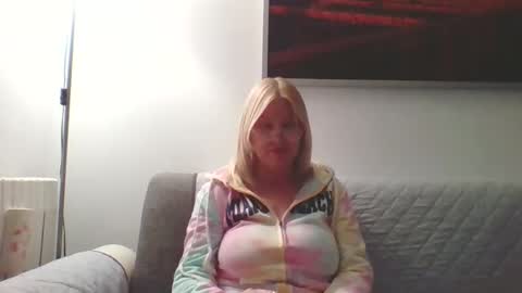 Snapshot of lovestar544963 chatting on 3, 4, 2026 Marlyn online show from 3, 4, 2026