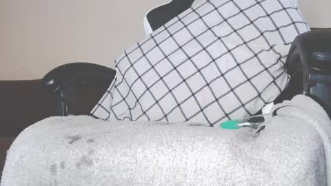 lovetobeused online show from 30, 9, 2025