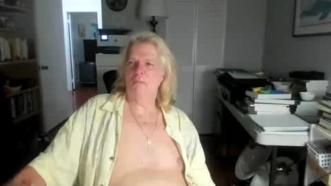 Snapshot of lovestylistwomen chatting on 24, 6, 2026 Michael online show from 24, 6, 2026