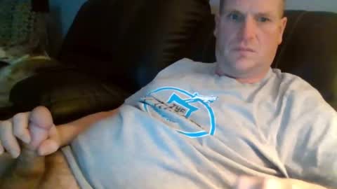 lovetocum37 online show from 12, 2, 2026