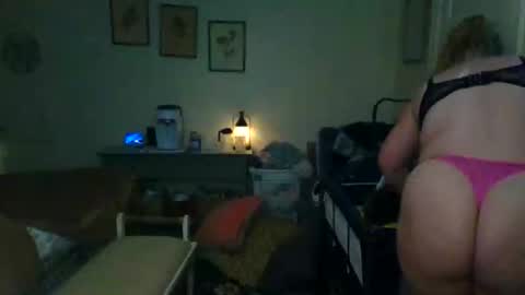 Snapshot of lovetubes101 chatting on 20, 9, 2025 lovetubes101 online show from 20, 9, 2025