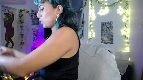 Snapshot of loving_alma chatting on 1, 4, 2026 loving_alma online show from 1, 4, 2026