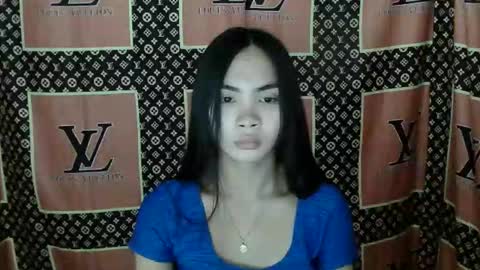 Snapshot of loving_rhean chatting on 15, 12, 2025 loving_rhean online show from 15, 12, 2025