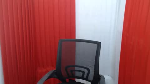 Scarlet online show from 3, 2, 2026