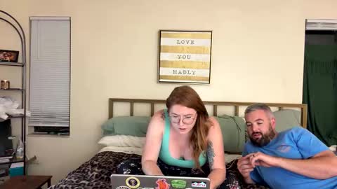 Snapshot of lovinglindsey chatting on 2, 11, 2025 Red Hot Couple online show from 2, 11, 2025