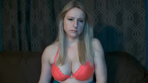 Snapshot of lovingsummer chatting on 16, 3, 2026 Summer online show from 16, 3, 2026