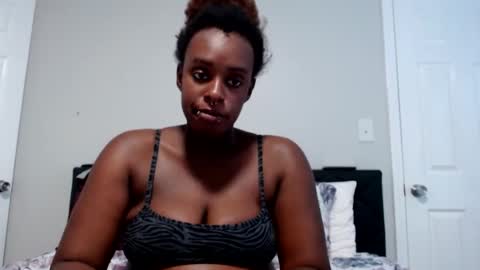 Snapshot of loyalbambi chatting on 12, 3, 2025 loyalbambi online show from 12, 3, 2025