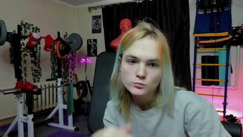 Snapshot of loyasteve chatting on 25, 12, 2024 VECTORSTEVEPVT IS OPEN online show from 25, 12, 2024