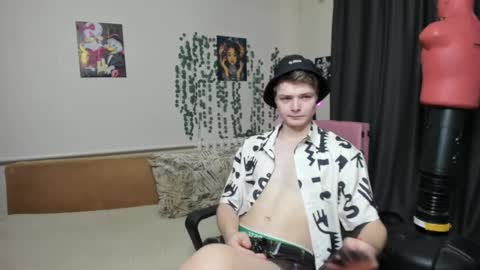 Snapshot of loyasteve chatting on 15, 2, 2025 VECTORSTEVEPVT IS OPEN online show from 15, 2, 2025