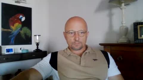 Snapshot of lrda49 chatting on 8, 7, 2026 Espigle online show from 8, 7, 2026