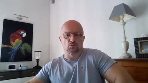Snapshot of lrda49 chatting on 16, 7, 2026 Espigle online show from 16, 7, 2026