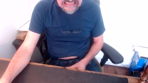 Snapshot of lreed090 chatting on 7, 4, 2026 lreed090 online show from 7, 4, 2026