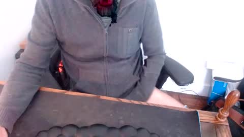 Snapshot of lreed090 chatting on 20, 4, 2026 lreed090 online show from 20, 4, 2026