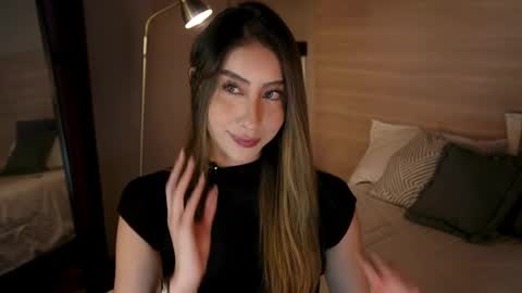 Snapshot of lua_ferch_ chatting on 1, 4, 2026 ---Goys incredible photographs online show from 1, 4, 2026