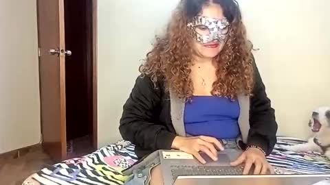 Snapshot of luana363 chatting on 22, 9, 2025 luana363 online show from 22, 9, 2025