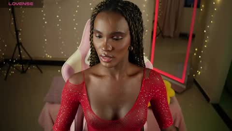 Snapshot of luanarisque chatting on 16, 4, 2026 IG luana orq online show from 16, 4, 2026