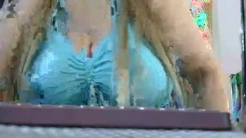 Snapshot of luanna837 chatting on 5, 10, 2025 luanna837 online show from 5, 10, 2025