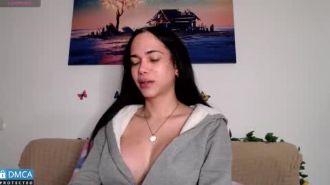 Snapshot of luara_ chatting on 8, 1, 2026 luara_ online show from 8, 1, 2026