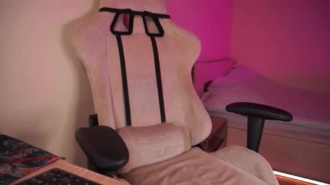 Luba online show from 4, 11, 2025