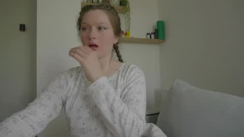 Snapshot of lubimka_lu chatting on 27, 4, 2026 lubimka_lu online show from 27, 4, 2026