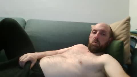 Snapshot of lucabeech88 chatting on 10, 4, 2026 Luca online show from 10, 4, 2026