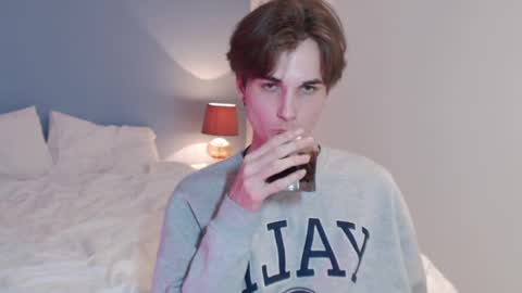 Snapshot of lucacharm chatting on 22, 12, 2024 lucacharm online show from 22, 12, 2024