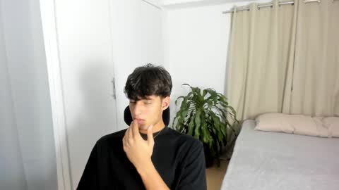 Snapshot of lucacosta19 chatting on 1, 5, 2026 lucacosta19 online show from 1, 5, 2026