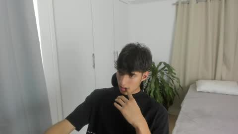 Snapshot of lucacosta19 chatting on 9, 5, 2026 lucacosta19 online show from 9, 5, 2026