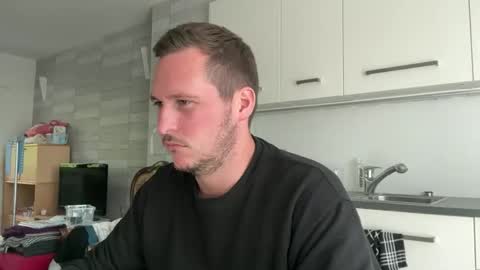 Snapshot of lucas1996_ chatting on 11, 9, 2025 Lucas online show from 11, 9, 2025