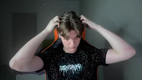 Snapshot of lucas_dany chatting on 8, 3, 2025 Lucas Gill online show from 8, 3, 2025