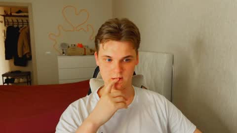 Snapshot of lucas_dany chatting on 26, 3, 2026 Lucas Gill online show from 26, 3, 2026