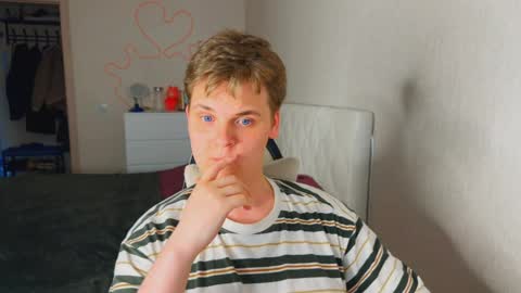 Snapshot of lucas_dany chatting on 3, 4, 2026 Lucas Gill online show from 3, 4, 2026